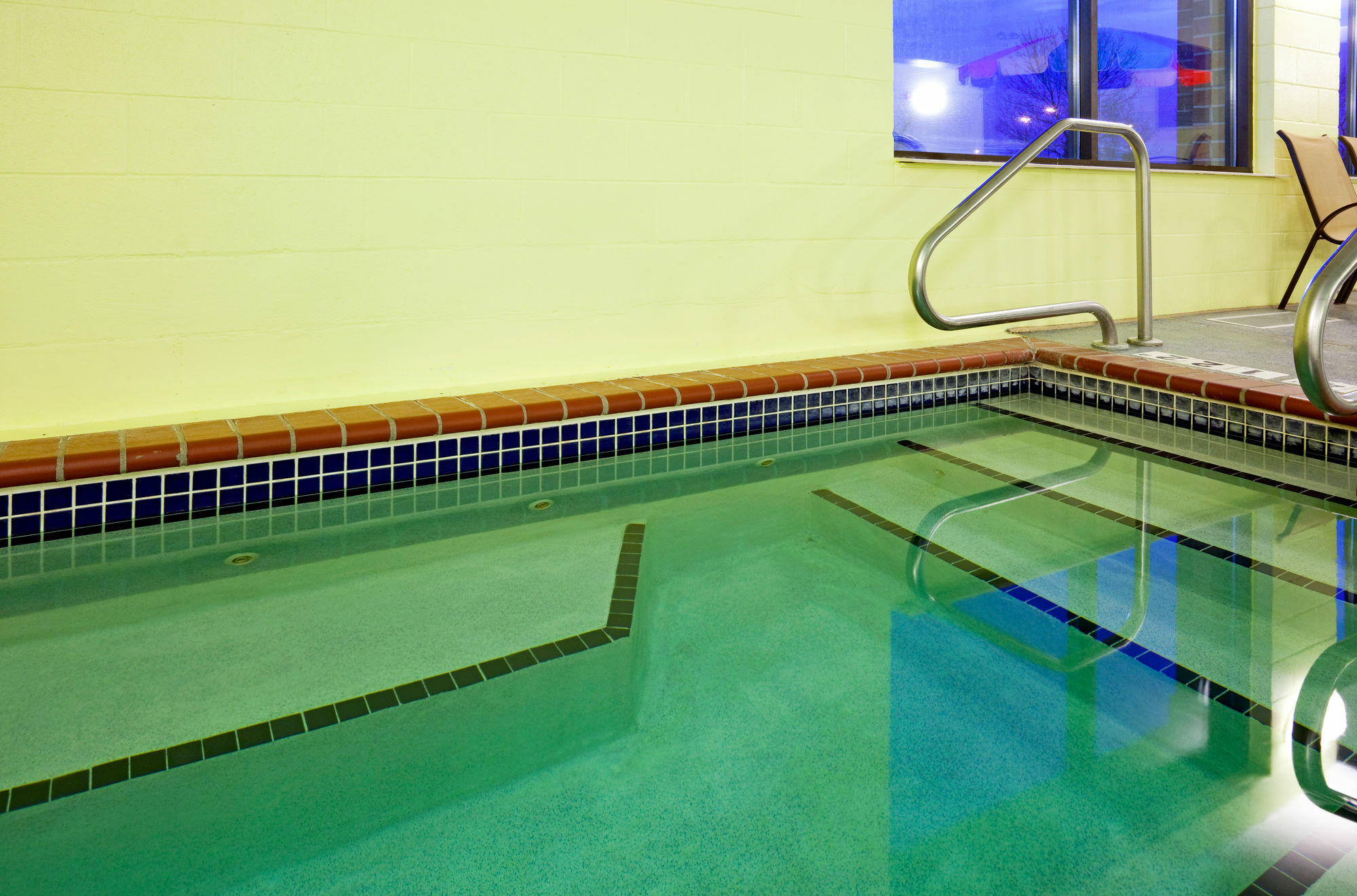 Holiday Inn Express Hotel & Suites Coon Rapids - Blaine Area By Ihg Exterior photo
